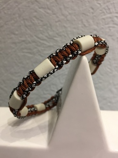 EM-Keramik Halsband in rust und silver diamonds.